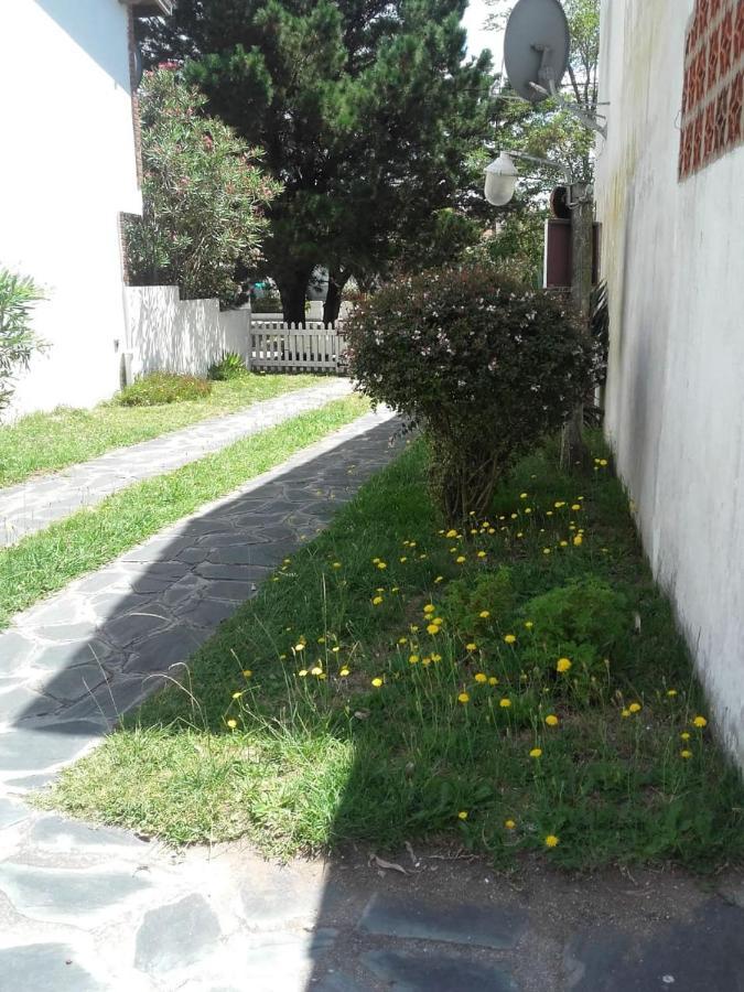Duplex Cerca Del Mar En ลาสโตนินัส ภายนอก รูปภาพ